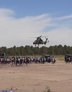 Exhibición de vuelo de helicóptero Tigre